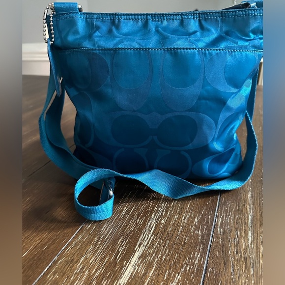 Coach signature logo cross body bag - Picture 11 of 13